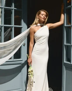 Outlet Robe de Mariée Longue Helena Remise Des Diplômes|MariÉe